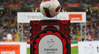 Süper Lig ekibi durdu durdu son gün 4 bomba birden patlattı