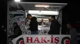 Hatay'da depremlerde yaşamını yitirenler 'sessiz yürüyüş'le anıldı