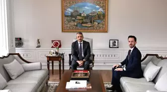 Hukukçular Derneği Edirne Temsilcisi Hatipler'den Vali Sezer'e ziyaret