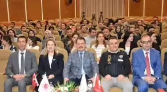 İzmir'de 'IBAN'ını kullandırma suça ortak olma' konferansı düzenlendi
