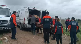 İzmir'de otomobil, dere üzerindeki köprüden geçerken sele kapıldı: 2 ölü