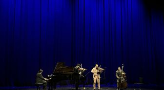 Janoska Ensemble, AKM'de müzikseverlerle buluştu