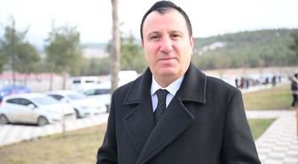 Kahramanmaraş'ta depremlerde yakınlarını kaybedenler kabirleri ziyaret ediyor