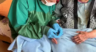 Karabük Belediyesinden yaşlı ve engelli bireylere evde bakım hizmeti