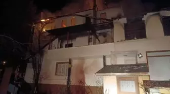 Karabük'te 3 katlı evde çıkan yangın söndürüldü