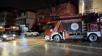 Kocaeli'de kahvehanenin balkonundaki jeneratörde çıkan yangın söndürüldü