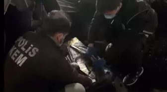 Kömür yüklü tırın dorsesinden binlerce kaçak ürün çıktı