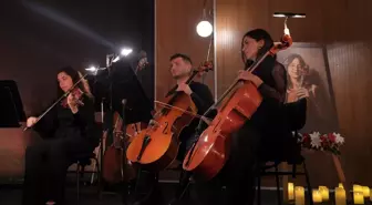 Mersin'de 'Müziğin Sonsuzluğunda Yarım Kalan Bir Beste: Laçin Akyol' konseri verildi