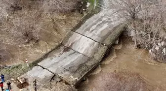 Muğla'da şiddetli yağış nedeniyle köprü çöktü