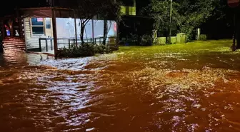 Muğla'nın Bodrum ve Marmaris ilçelerinde sağanak etkili oldu
