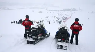 Muş'ta kayakseverlerin güvenliği JAK timine emanet