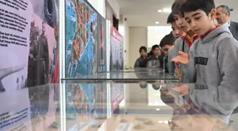 Osmaniye'de "Çanakkale 1915 Savaş Malzemeleri Gezici Müzesi" ziyarete açıldı