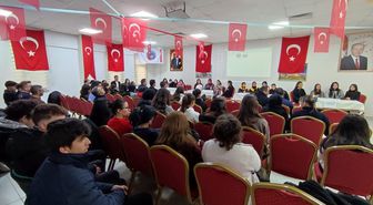 Sarıoğlan'da liselar arası bilgi yarışması düzenlendi