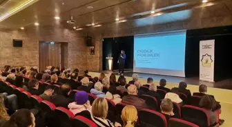 Tekirdağ'da 'Ergenlik Problemleri' konulu seminer düzenlendi