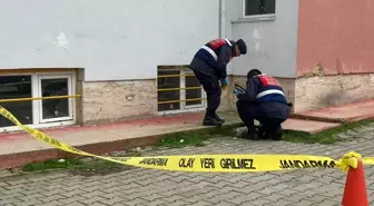 Tekirdağ'da okulun 4. katından düşen öğrenci ağır yaralandı