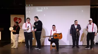 Tekirdağ'da özel bireyler sahne performansıyla farkındalık oluşturuyor