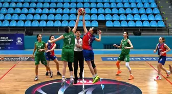 U-14 Kızlar Bölge Şampiyonası maçları Edirne'de sürüyor