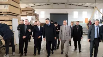 Vali Çiftçi'den Oltu çıkarması