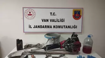 Van'da kaçak kazı yapan 4 kişi yakalandı