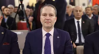 Yeniden Refah Partisi Genel Başkanı Erbakan, Mardin'de Fehim Adak'ı anma programına katıldı