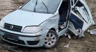 Yozgat'ta iki otomobilin çarpıştığı kazada 4 kişi yaralandı