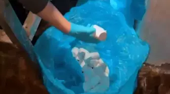 Çöp poşetlerinde uyuşturucu ele geçirildi; 2 tutuklama