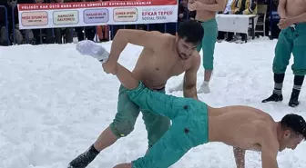 Kar üstünde Karakucak Güreşi heyecanı başladı