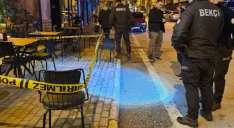 Birlikte kafede oturduğu arkadaşını silahla vurduktan sonra kayıplara karıştı