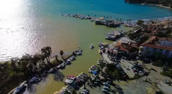 Muğla'da Sağanak ve Fırtına Sonrası Denizin Rengi Değişti