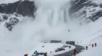 İtalya'da farklı noktalarda çığ düşmesi sonucu 4 kişi öldü