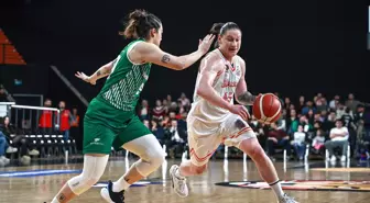 Nesibe Aydın: 81-63