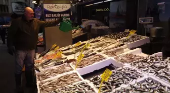 Trabzon'da, balık tezgahlarında çeşit bolluğu