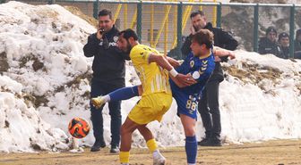 Menemen FK'yı eski golcüsü yıktı