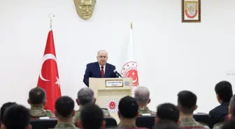 Bakan Güler, Kilis'te birlikleri denetledi