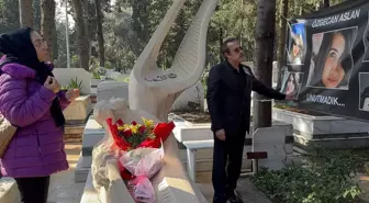 11 yıldır dinmeyen acı: Özgecan Aslan kabri başında dualarla anıldı