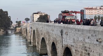 Adana'da akıntıya kapılan iki kişi itfaiye tarafından kurtarıldı