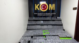 Adana'da gümrük kaçağı 452 cep telefonu ele geçirilen otobüsün sürücüsü tutuklandı