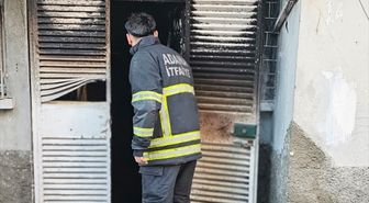 Adana'da iki katlı binada çıkan yangında bir kişi yaralandı