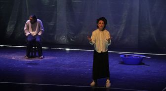 Adana'da 'Yakish ve Poupche' adlı tiyatro oyunu sahnelendi