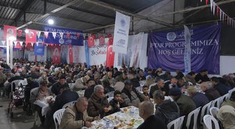 Adana Vakıflar Bölge Müdürlüğü Mersin'de iftar programı düzenledi