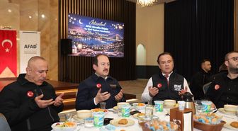 AFAD akredite ekipleri ve sivil toplum kuruluşları, İstanbul'da iftar programında buluştu
