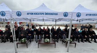 Afyonkarahisar'da damızlık manda boğaları yetiştiricilere teslim edildi