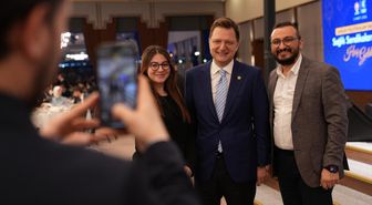AK Parti'de 'Sağlık Sendikaları İftarı' düzenlendi