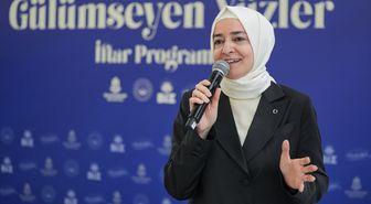 AK Parti Genel Başkan Yardımcısı Kaya, Başakşehir'de yetimlerle iftarda bir araya geldi Açıklaması