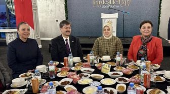 AK Parti Kadın Kolları Başkanı Ercan, Kırşehir'de 'Kardeşlik İftarı Gönül Sofrası' programına katıldı