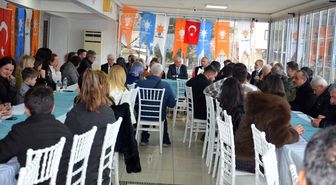 AK Parti'li Gider, Gelibolu'da partililerle bayramlaştı