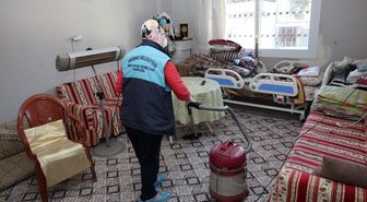 Akdeniz ilçesinde ihtiyaç sahiplerine ev temizliği desteği verildi