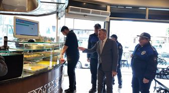 Akdeniz ilçesinde tatlı üretimi ve satışı yapılan işletmeler denetlendi