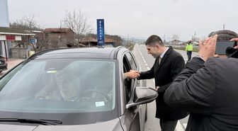 Alaçam Kaymakamı Kayabaşı ve Belediye Başkanı Özdemir trafik denetimine katıldı