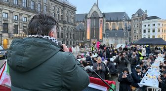 Amsterdam'da Filistin için sokak iftarı düzenlendi